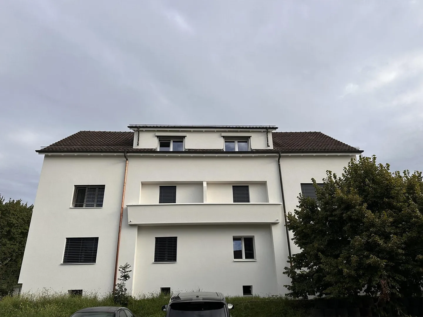 Appartamento luminoso e moderno di 3,5 stanze in affitto in una posizione centrale - Foto 1 di 9