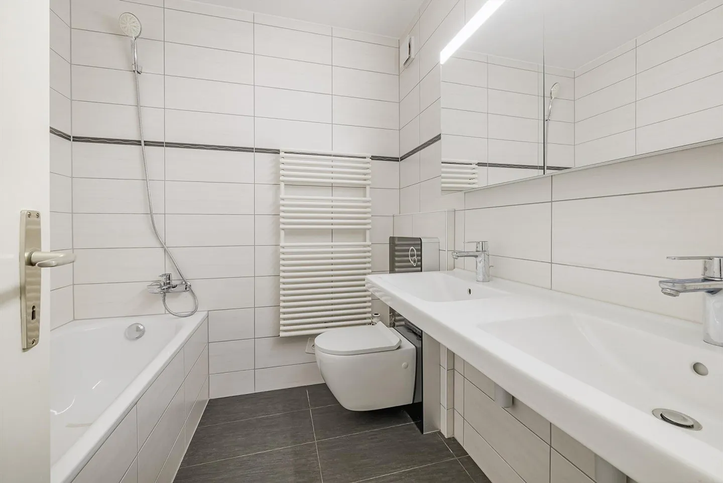 Investment property with 6 apartments - Givisiez FR - Photo 10 of 14