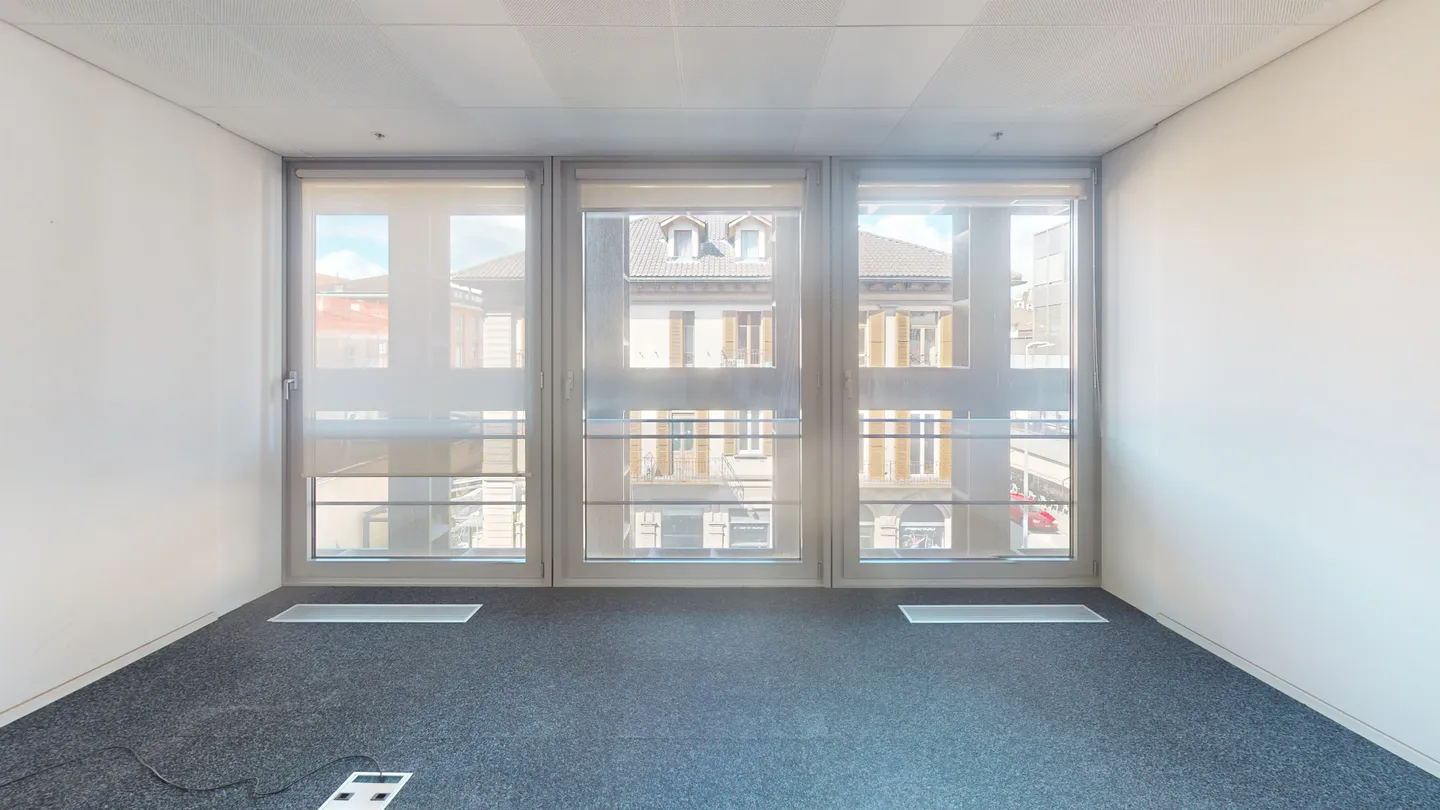 Spazio ufficio in affitto - Foto 3 di 8