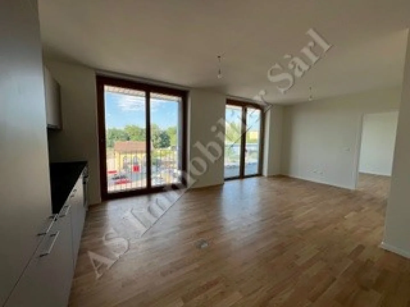 Superb 3.5 room apartment with terrace in Central Malley - Photo 5 of 13