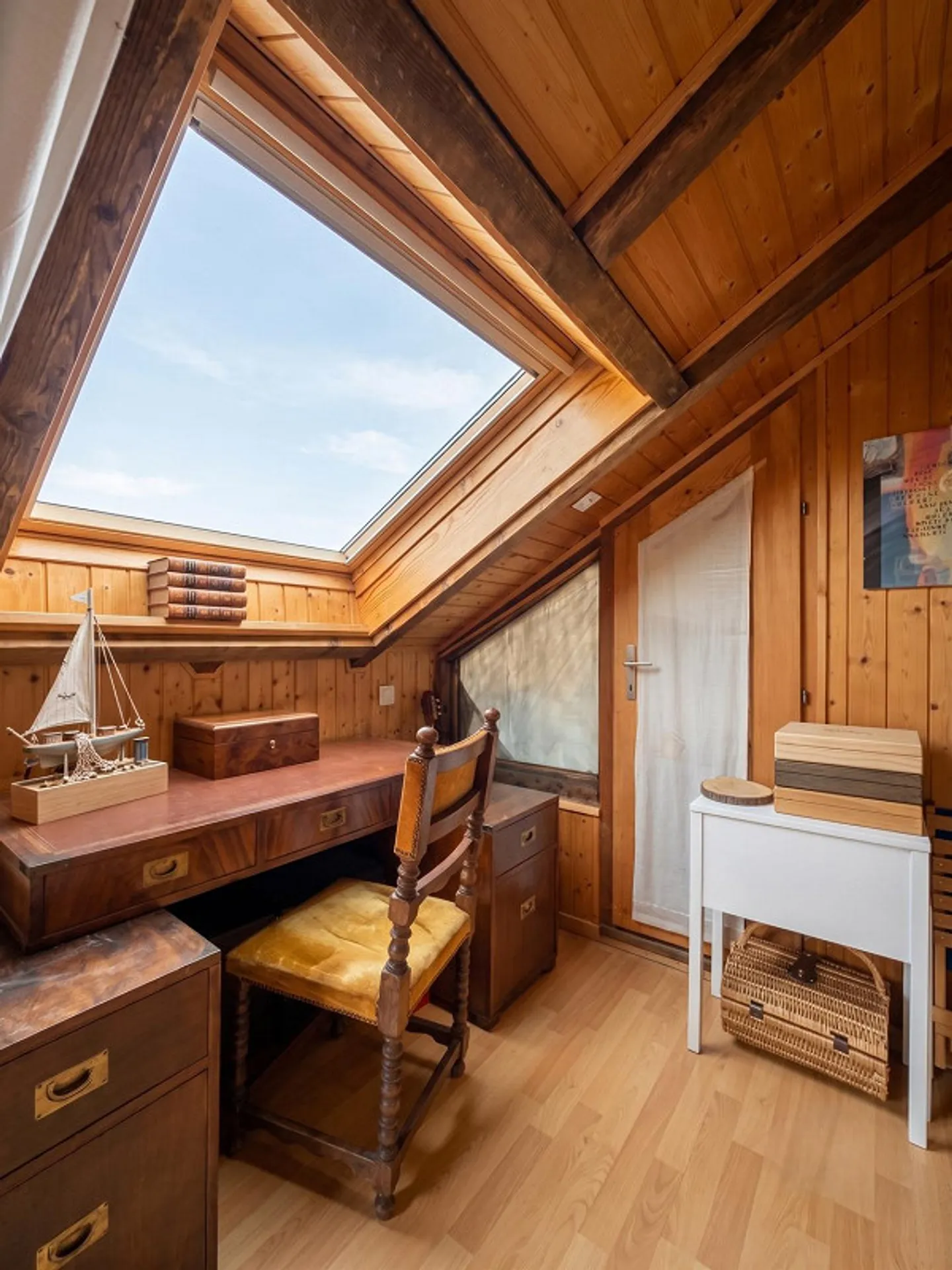 4.5 Room Attic Apartment in Gwatt - Photo 10 of 10