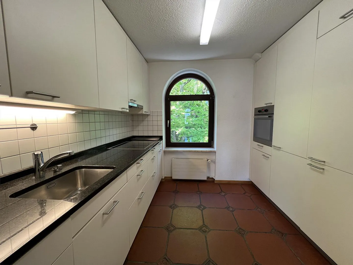Bella maisonette di 4.0 stanze nel quartiere Rosenberg con terrazza - Foto 4 di 11