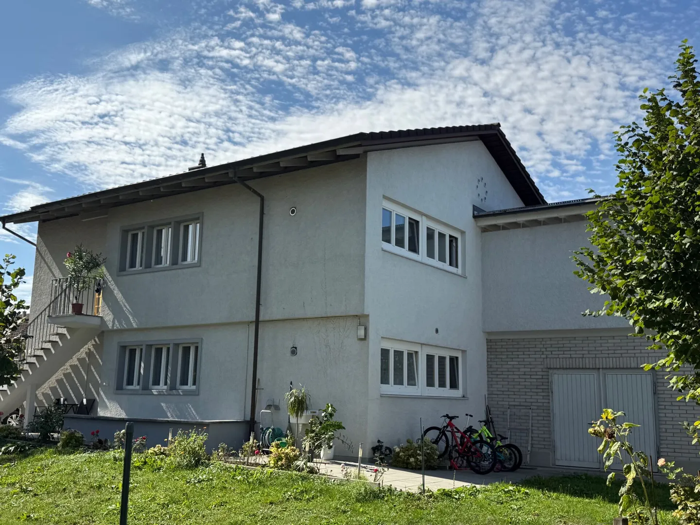 Attractive two-family house in zone W3 - Photo 6 of 18