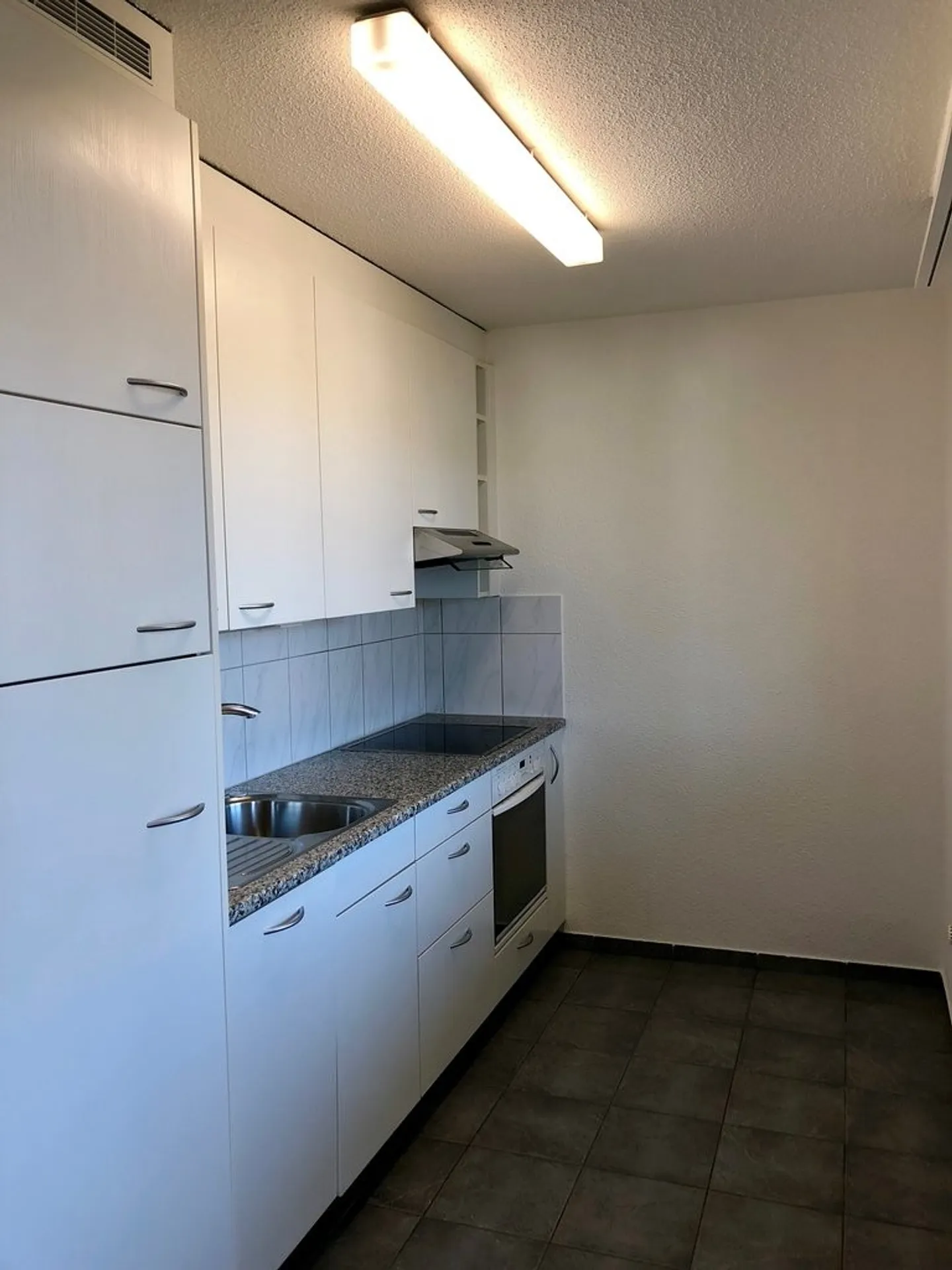 High up and still in the green, near Shoppi-Tivoli - Photo 2 of 7