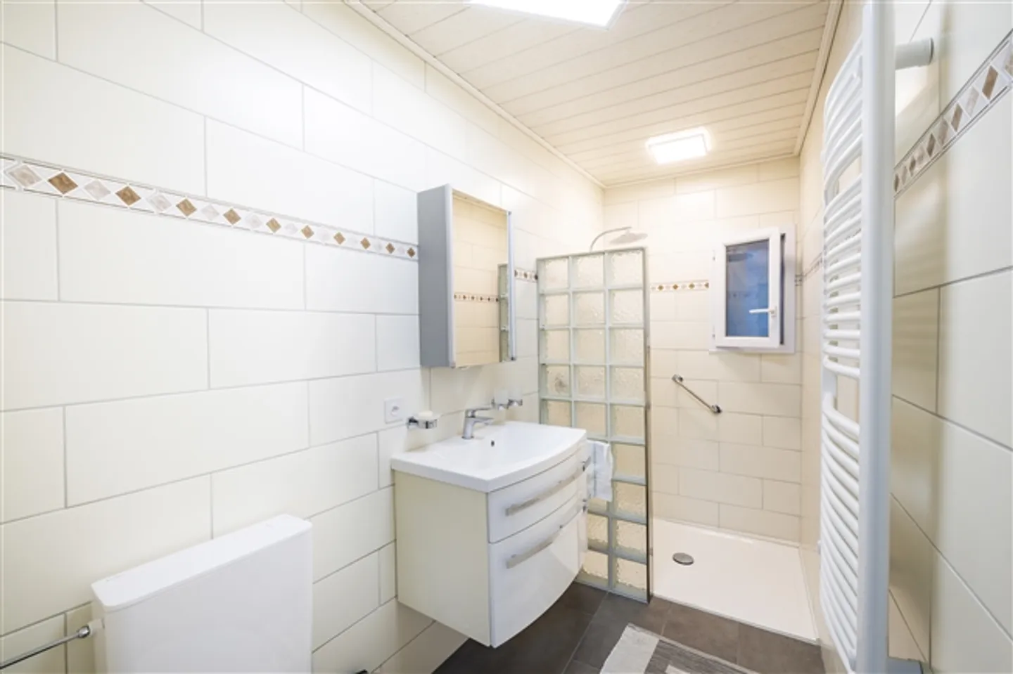 Maison de 4.5 pièces au coeur de ville à Aigle - Photo 4 sur 11