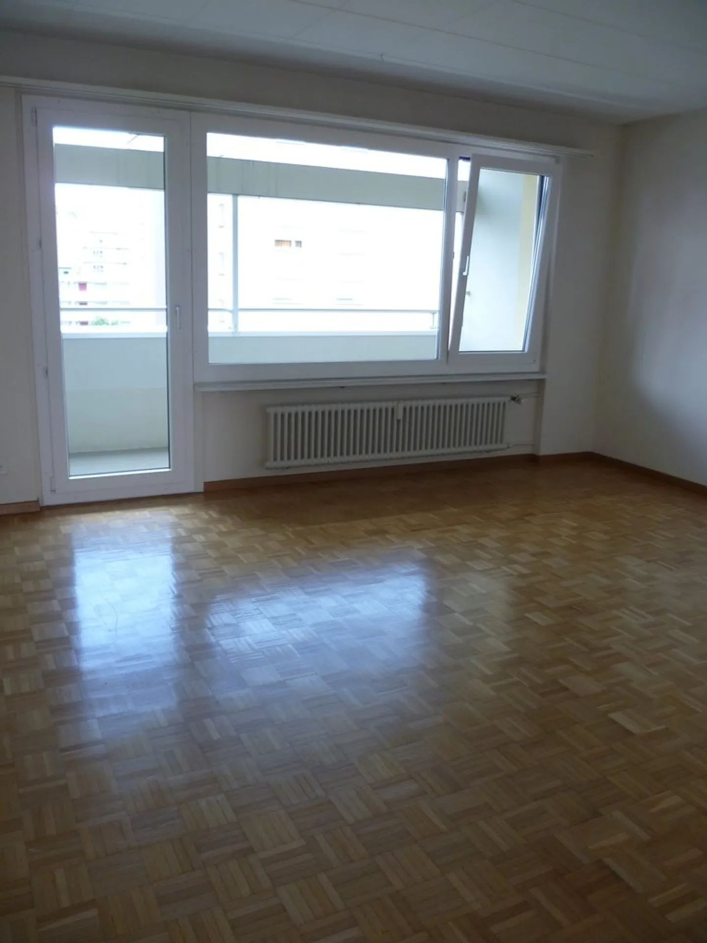 High up and still in the green, near Shoppi-Tivoli - Photo 6 of 7