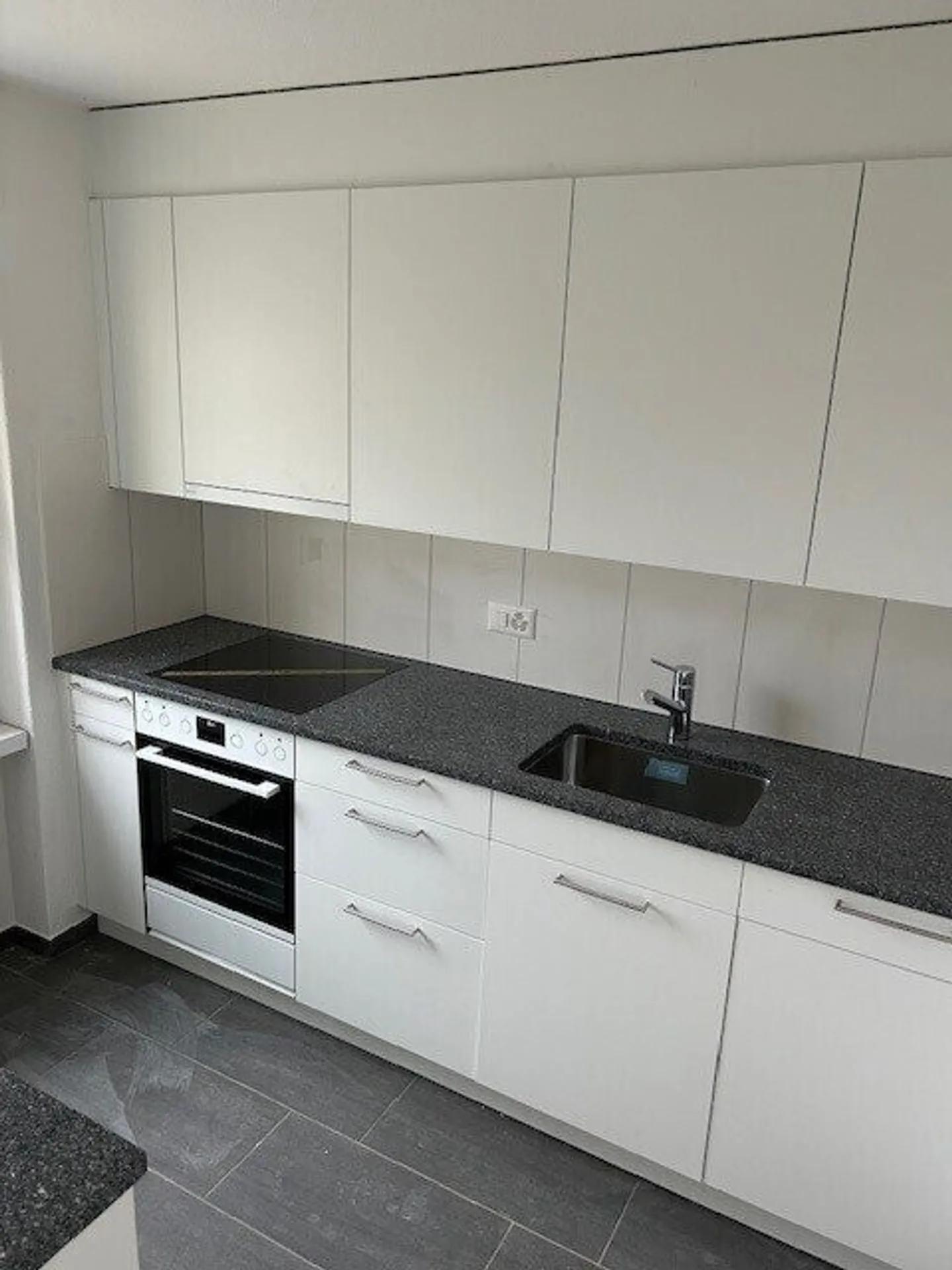 Top apartment with new kitchen! - Photo 6 of 7