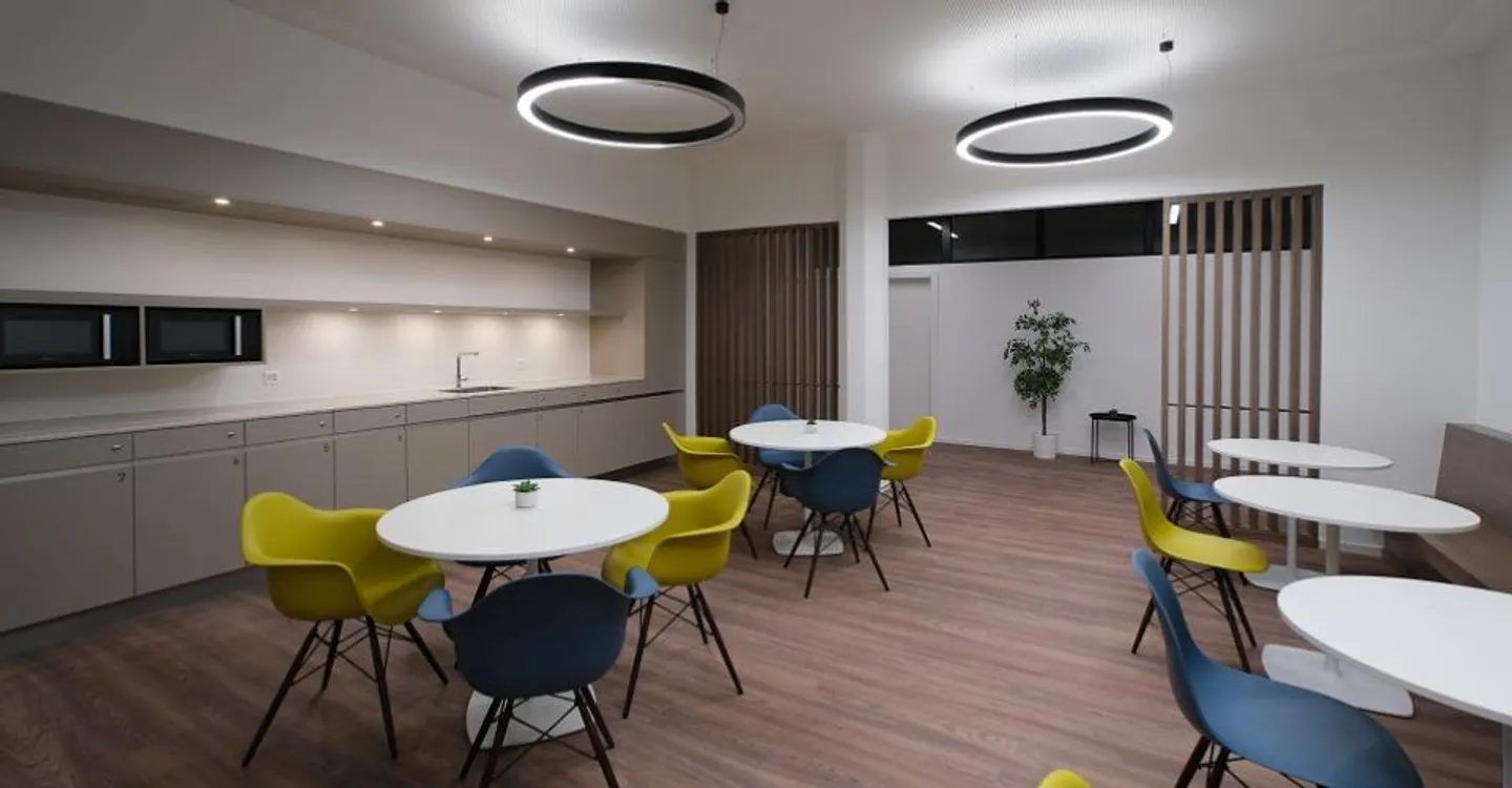 Avouillons - turnkey office spaces - Photo 1 of 3