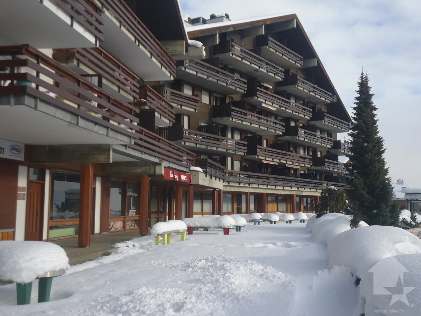 Spazi commerciali in Place du Village - Foto 9 di 13