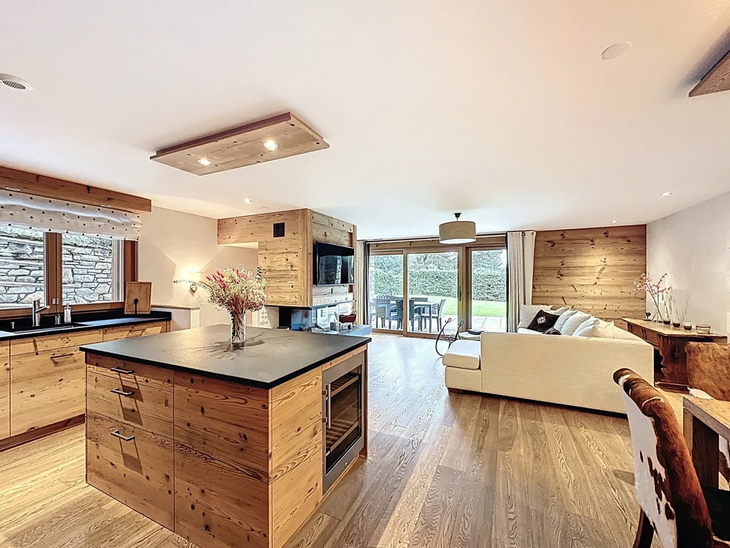 Duplex eccezionale con giardino - Ski In-Out - Foto 3 di 20