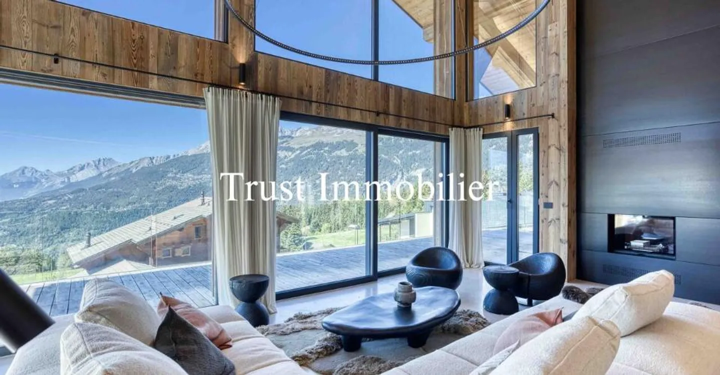 Luxury Chalet in Crans-Montana - Photo 2 of 13