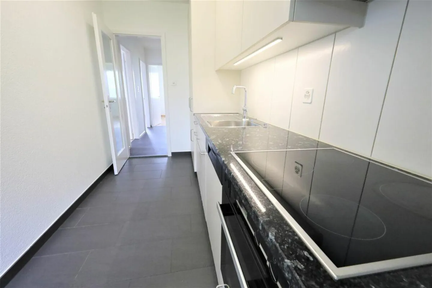 Appartamenti moderni in una proprietà ristrutturata nel quartiere Längi - Foto 2 di 4