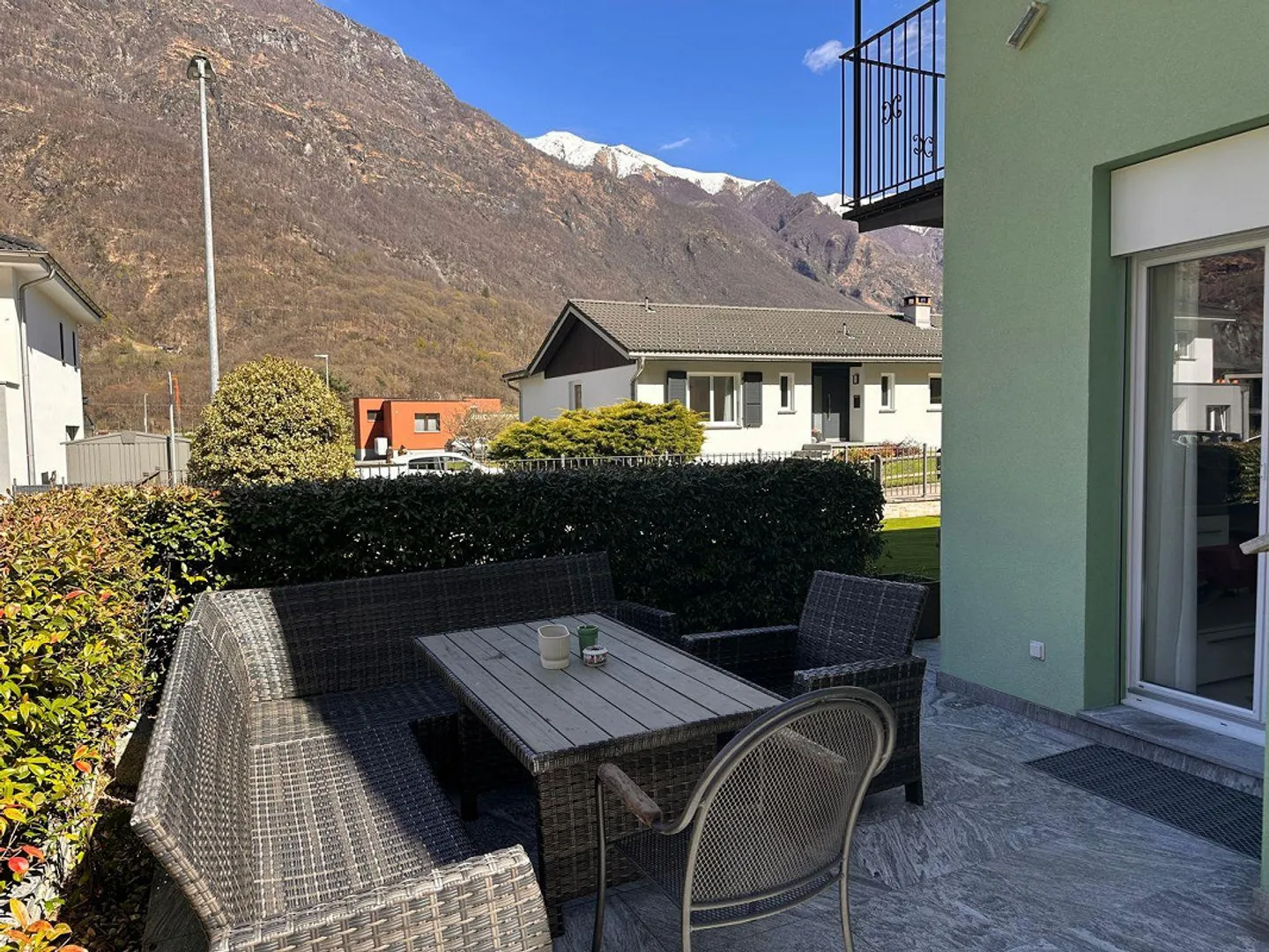 Single-family house with garden, mountain view and modern technology in Moghegno - Photo 8 of 19