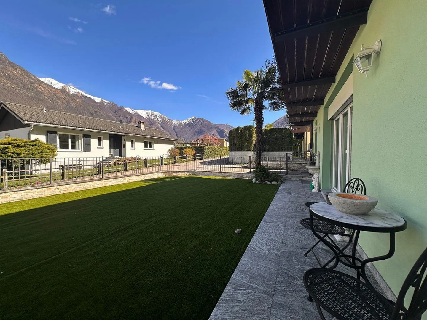 Single-family house with garden, mountain view and modern technology in Moghegno - Photo 9 of 19