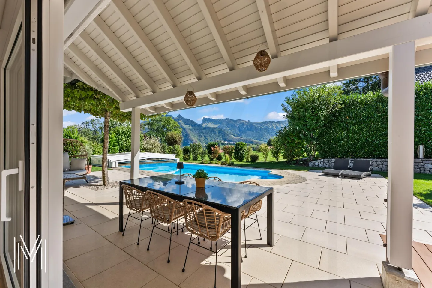 Stunning Villa with Pool and View - Photo 3 of 25