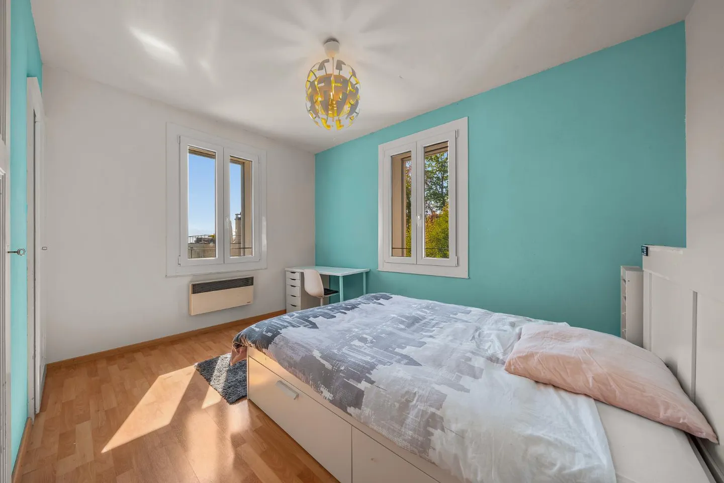 Charming detached house + independent studio - ideally located close to - Photo 12 of 19