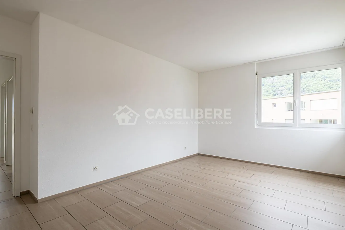 ELEGANT 4.5 ROOMS IN BELLINZONA NORTH - Photo 10 of 15