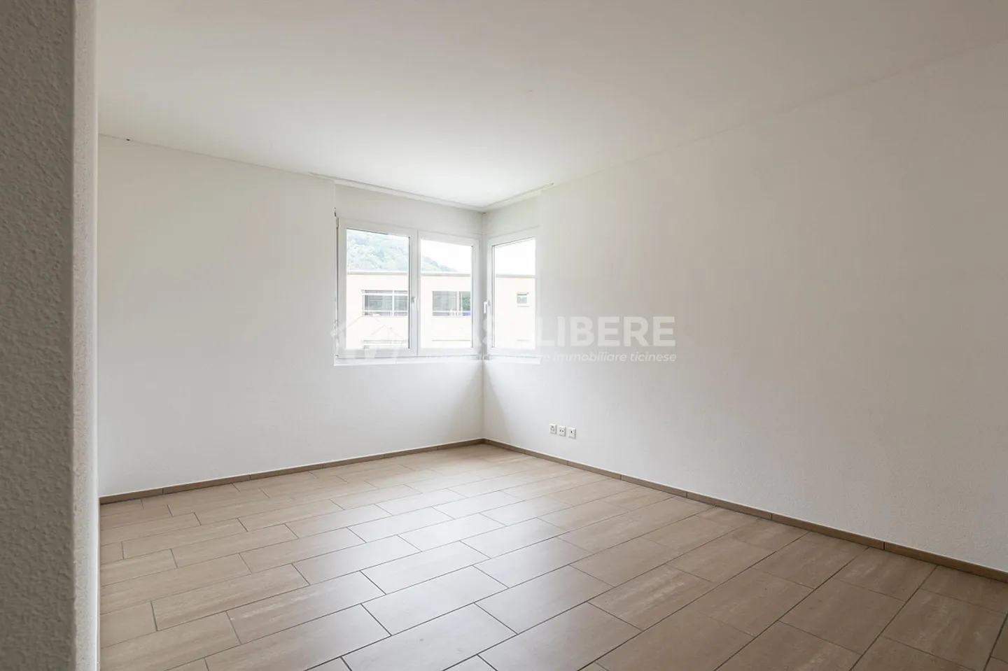 ELEGANT 4.5 ROOMS IN BELLINZONA NORTH - Photo 11 of 15