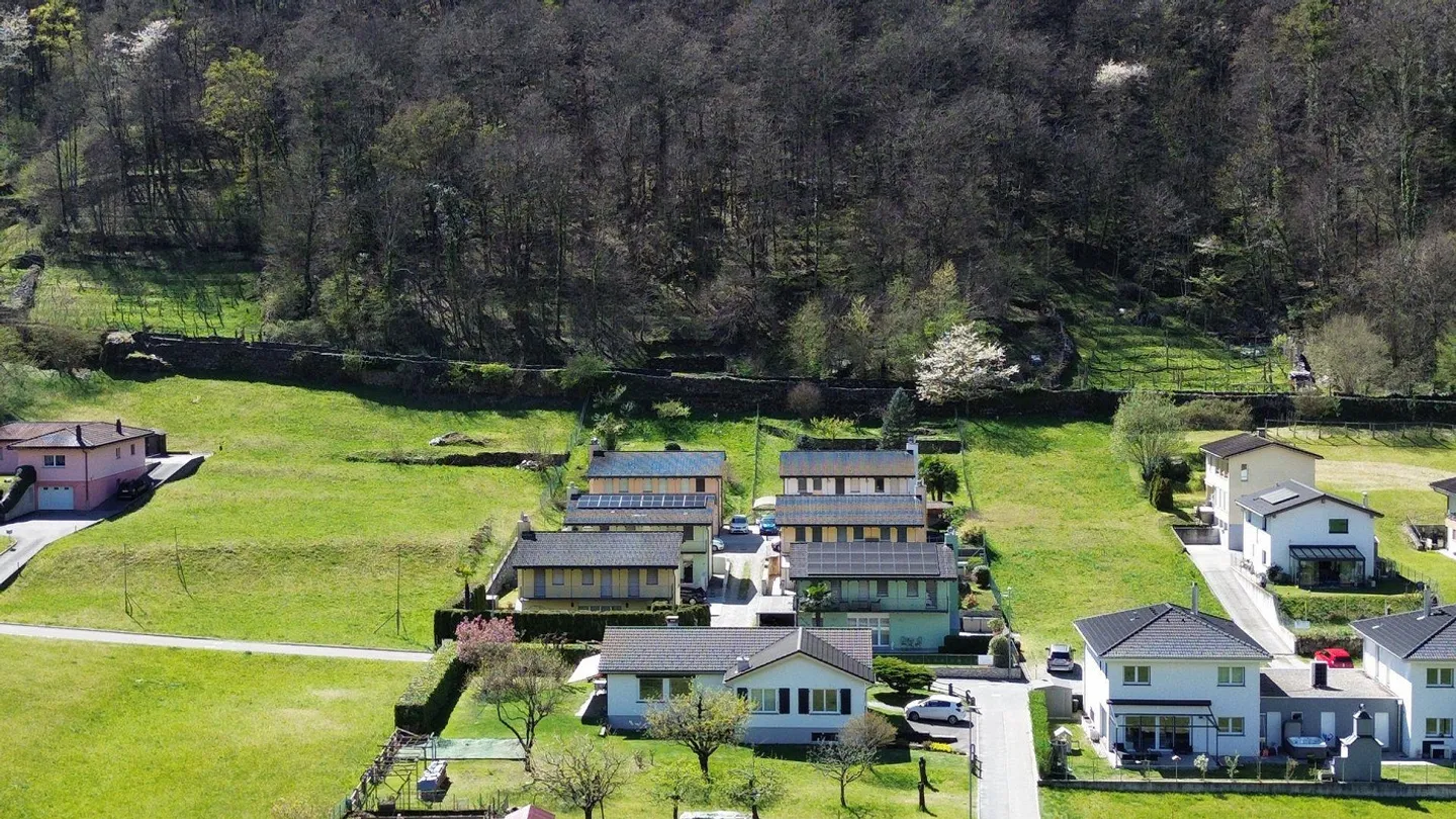 Single-family house with garden, mountain view and modern technology in Moghegno - Photo 18 of 19