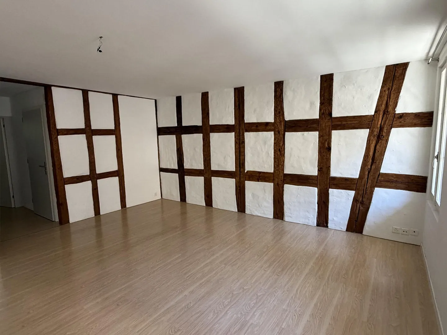 Charmante Wohnung in der Zuger Altstadt - Foto 2 von 7