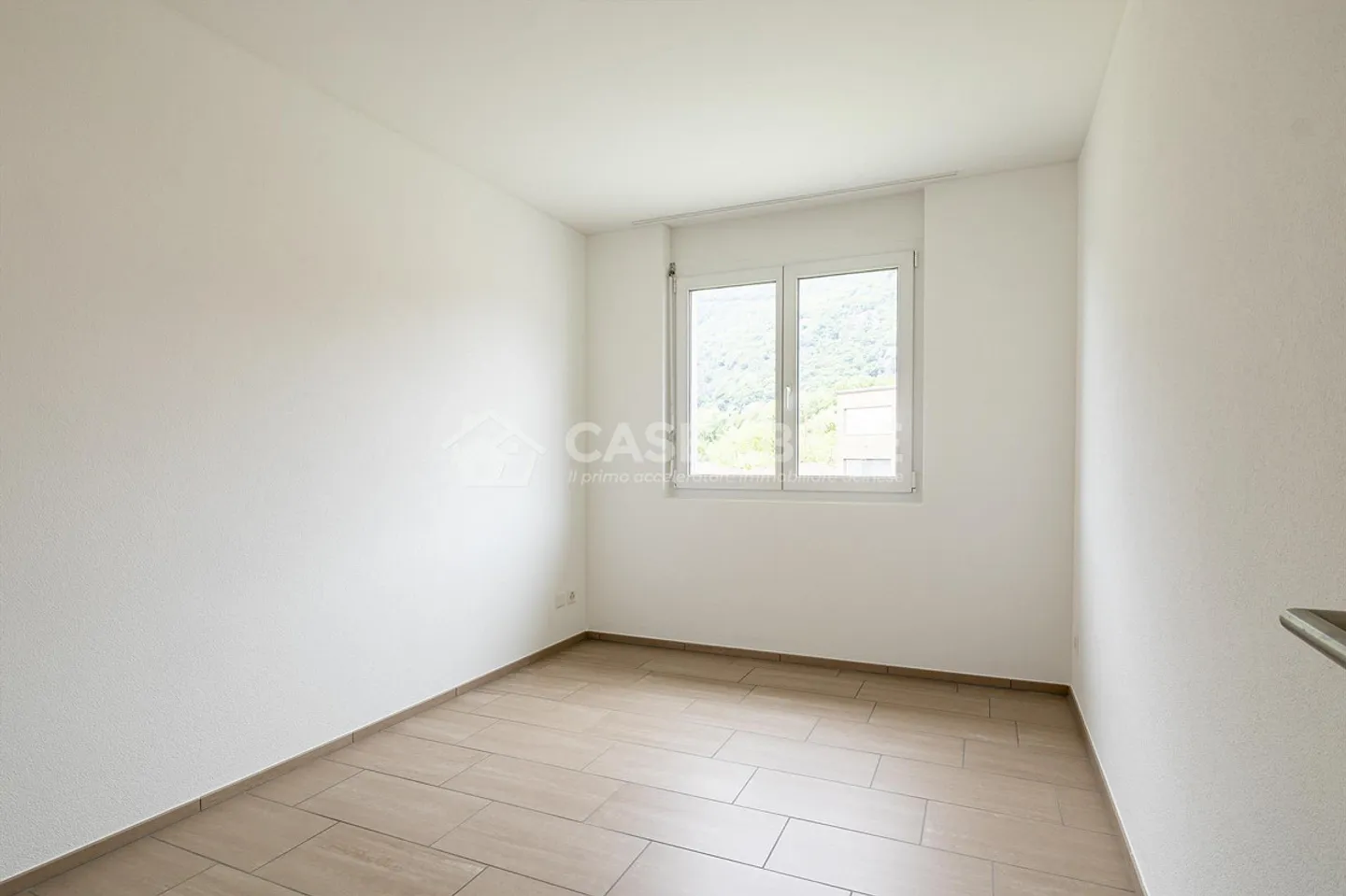 ELEGANT 4.5 ROOMS IN BELLINZONA NORTH - Photo 13 of 15