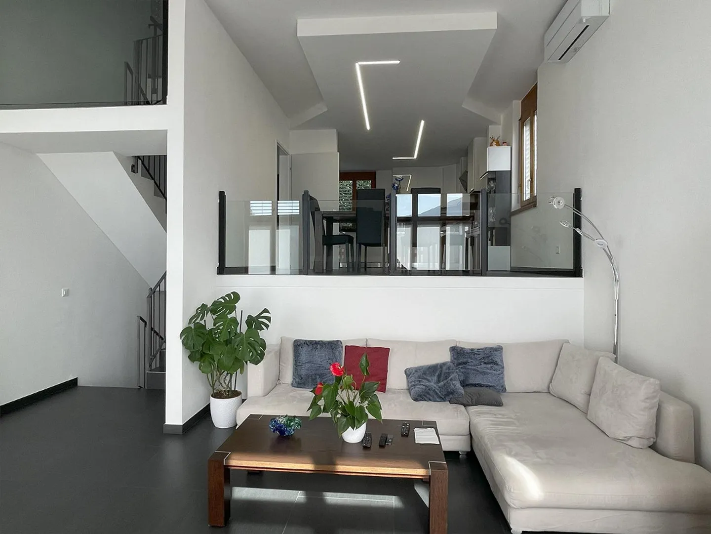Casa unifamiliare, zona Galbisio, con vista imprendibile su Bellinzona - Foto 3 di 15