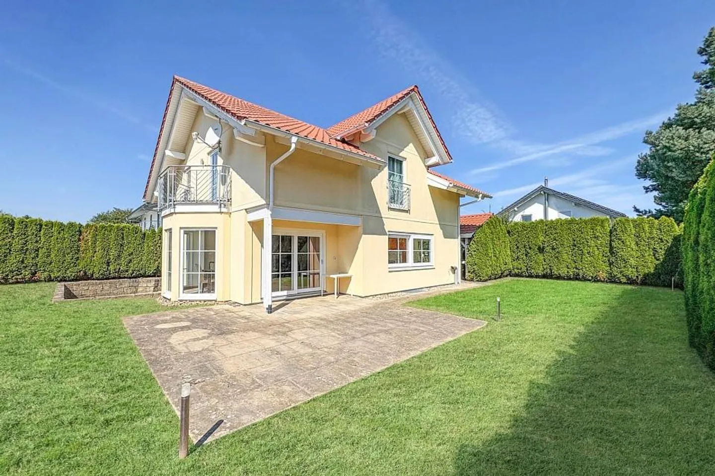 Detached Family House with Style and Privacy - Photo 1 of 13
