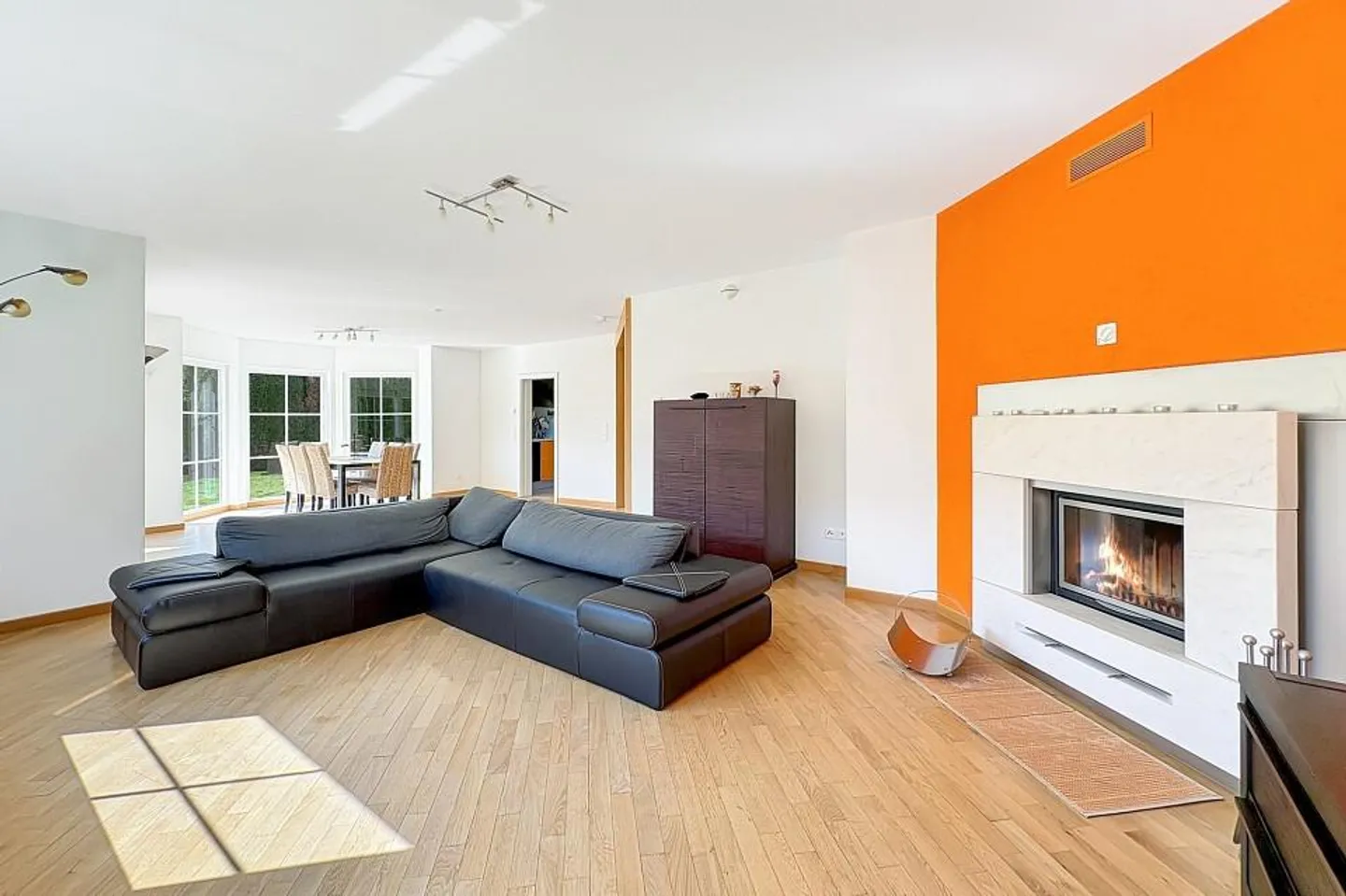 Detached Family House with Style and Privacy - Photo 10 of 13