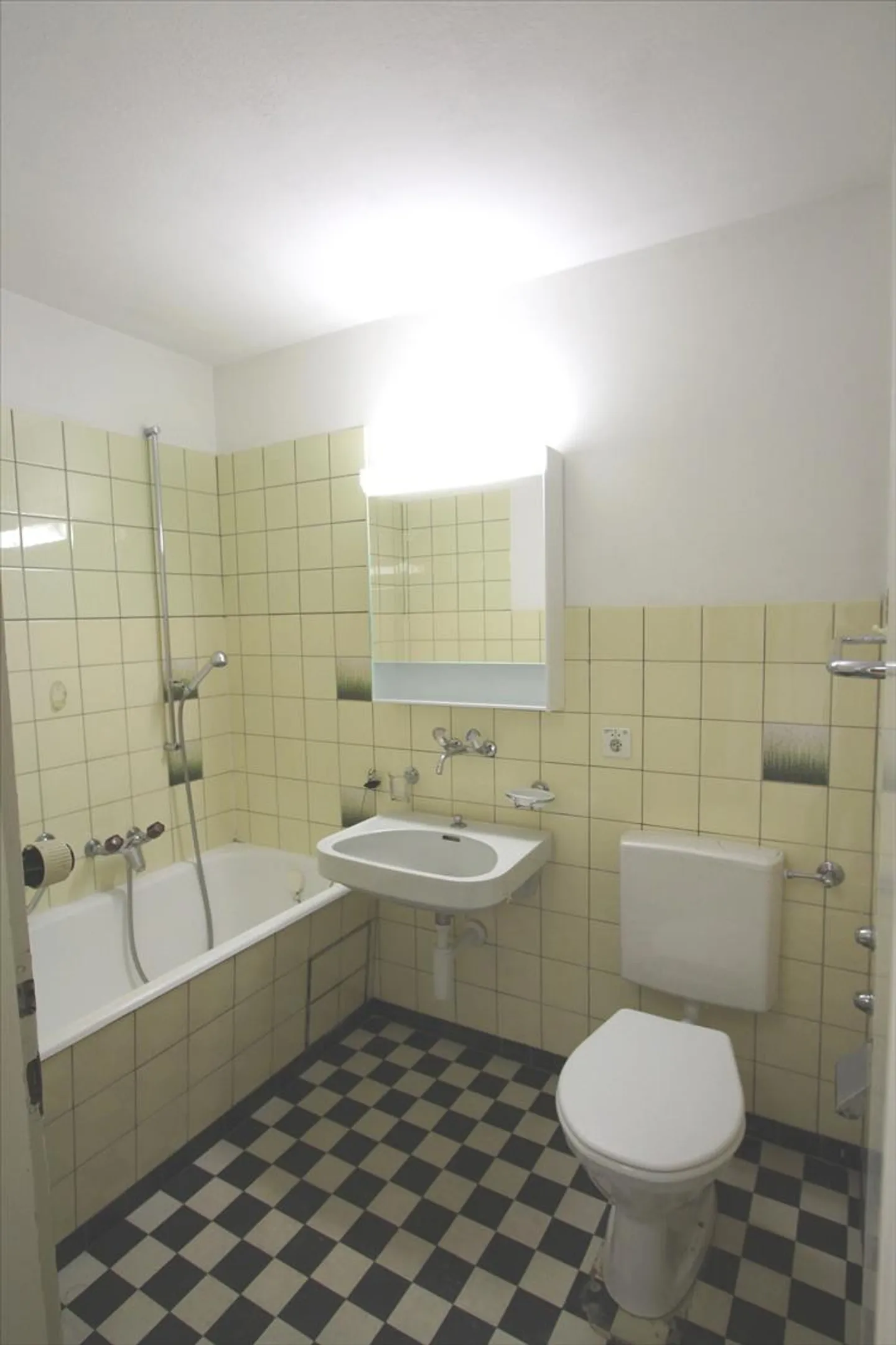 Appartamento in affitto - Foto 3 di 6