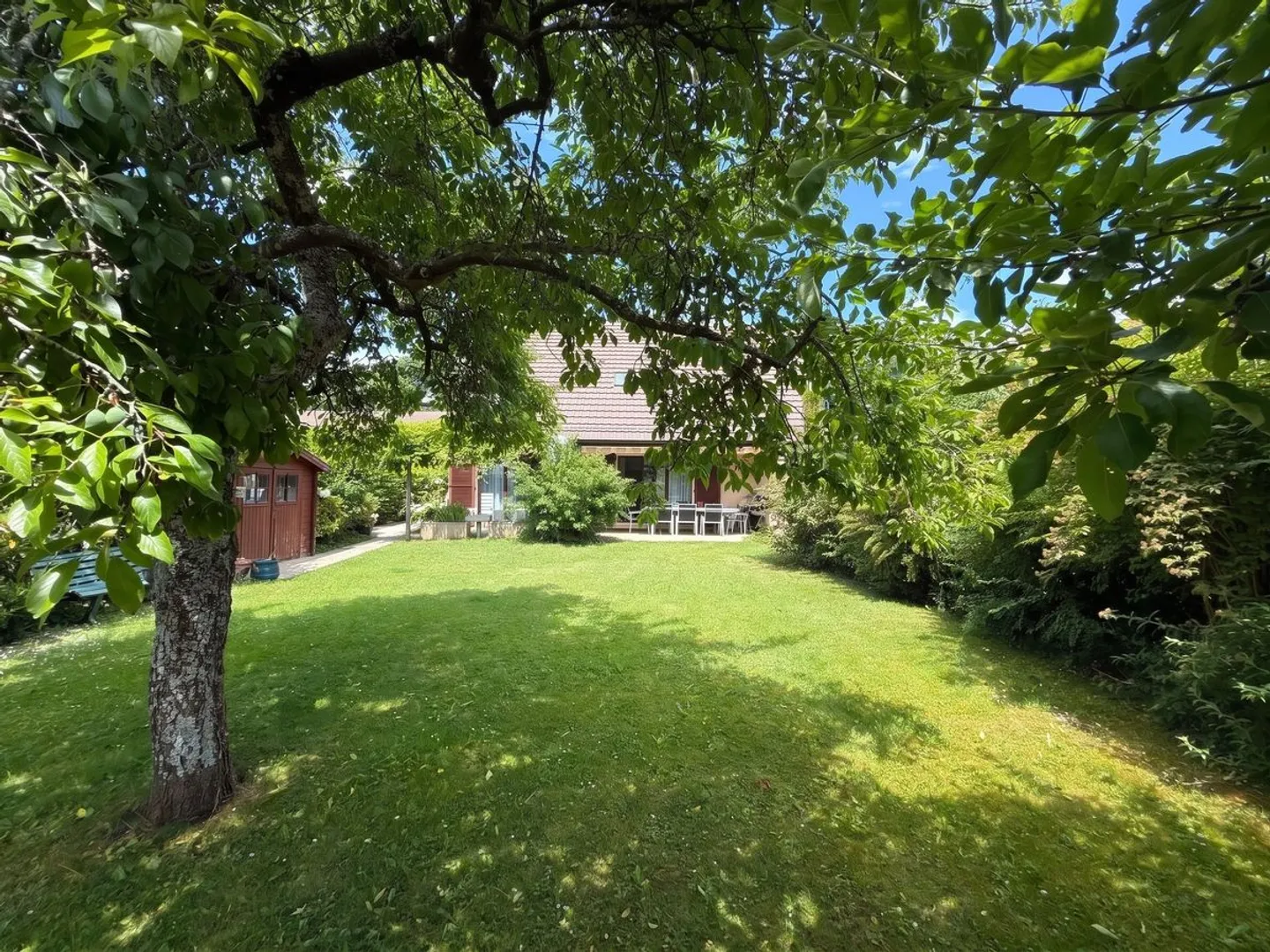 Semi-Detached House 6.5 Rooms - Photo 1 of 13