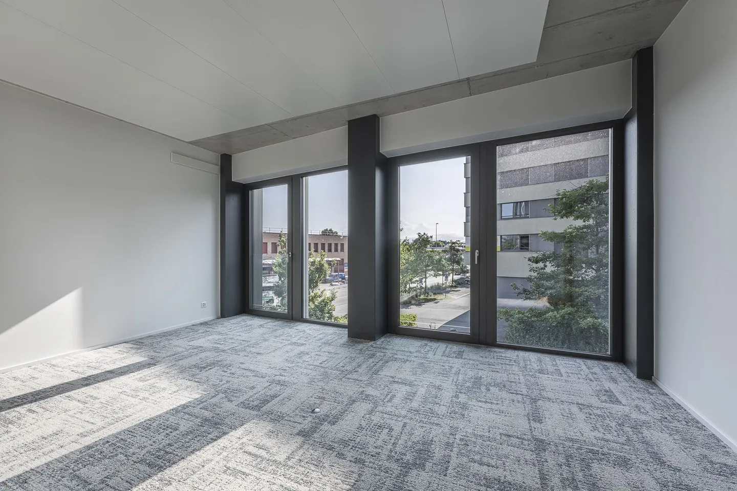 Modernes Büro im Ceres Tower - Foto 3 von 7