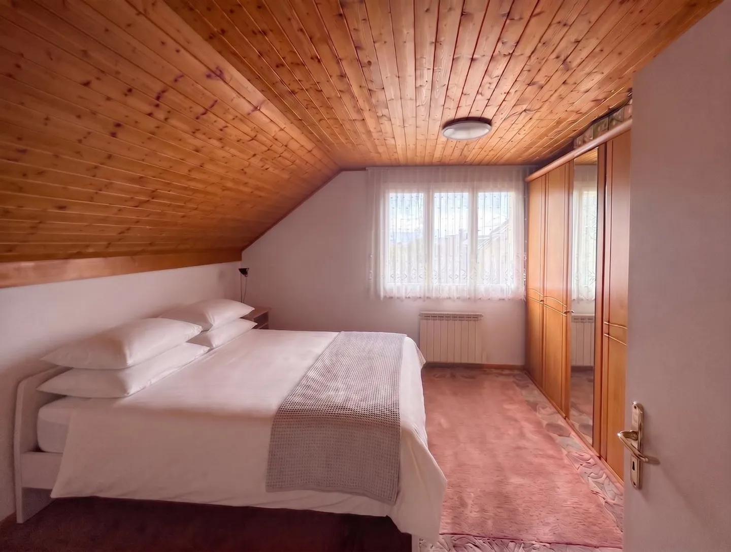 Semi-Detached House 6.5 Rooms - Photo 11 of 13