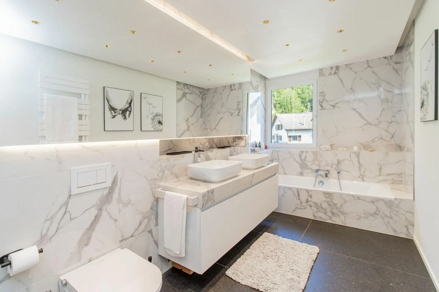 Le design rencontre le confort de vie - Maison individuelle de 5,5 pièces avec aménagement de haute qualité et piscine extérieure - Photo 15 sur 18