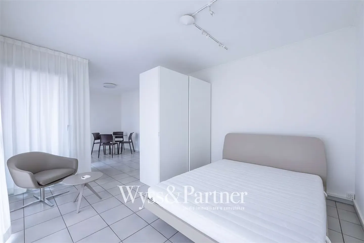Studio apartment for rent in Chiasso - Central and well connected - Photo 1 of 9