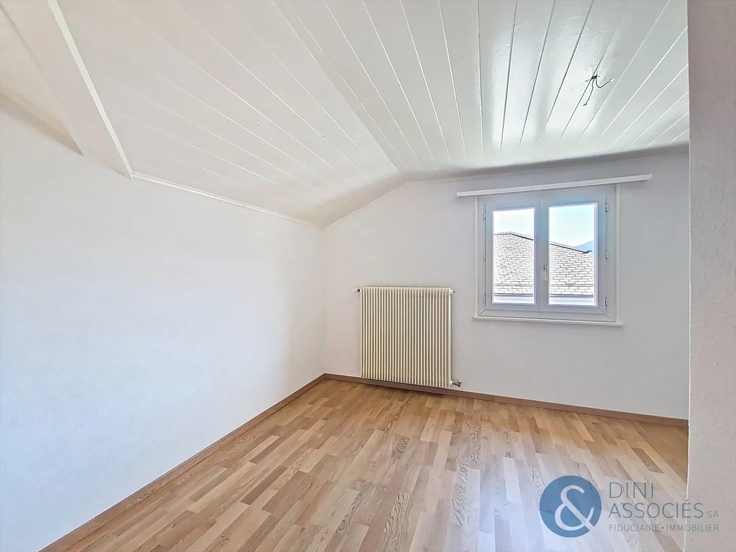 Dachgeschoss 3.5 Zimmer - Foto 7 von 8