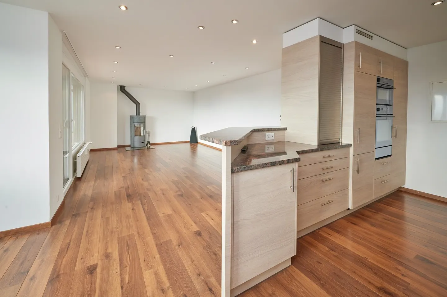 Appartamento 4½ locali, alto standard di costruzione, bella vista - Foto 5 di 17