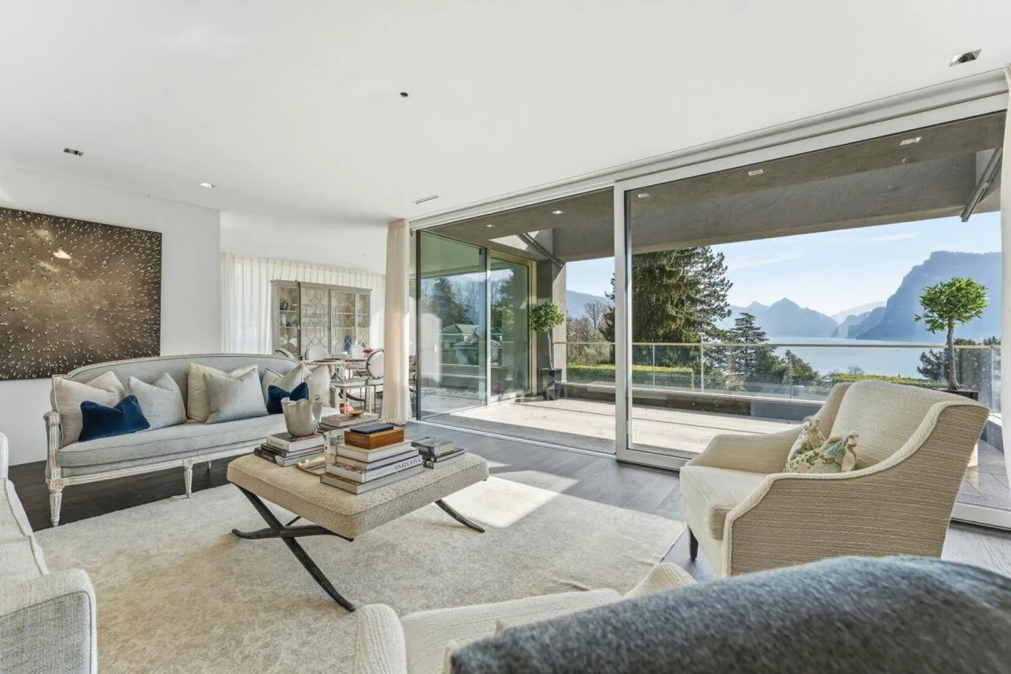 Exklusive Villa mit Seeblick - Foto 1 von 12