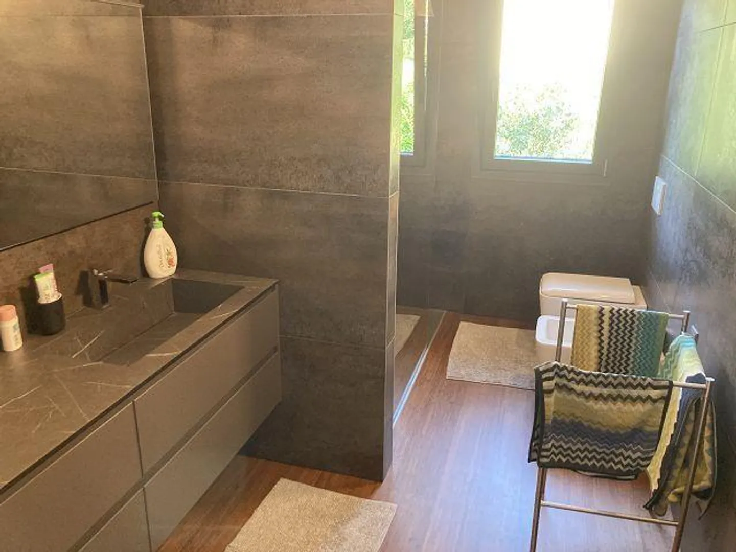 Luxuriöse Villa mit atemberaubender Aussicht - Foto 17 von 35