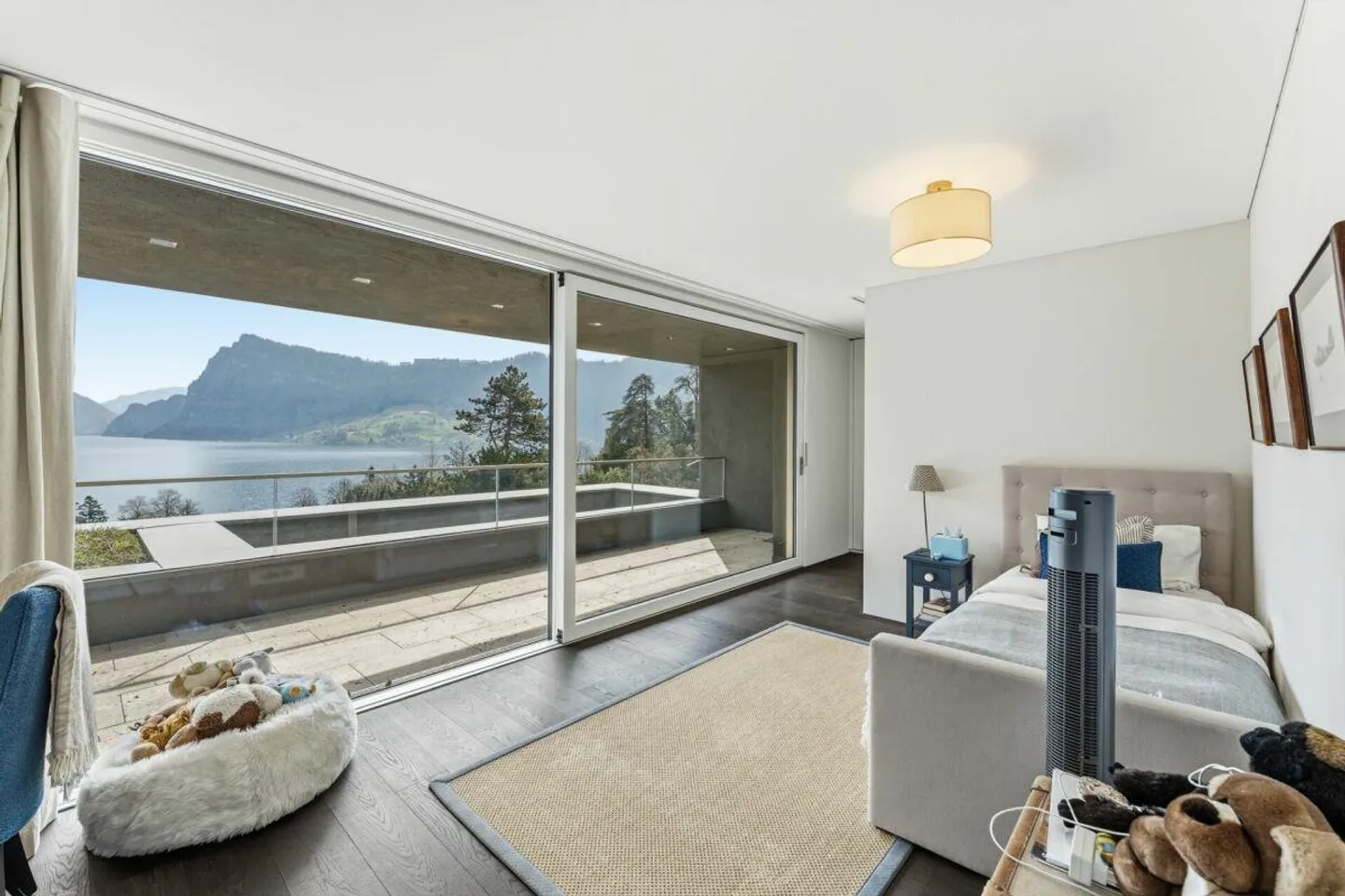 Exklusive Villa mit Seeblick - Foto 8 von 12