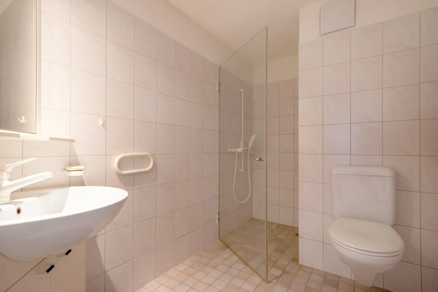 Con piscina e campo da tennis nel bellissimo Altendorf - Foto 11 di 18