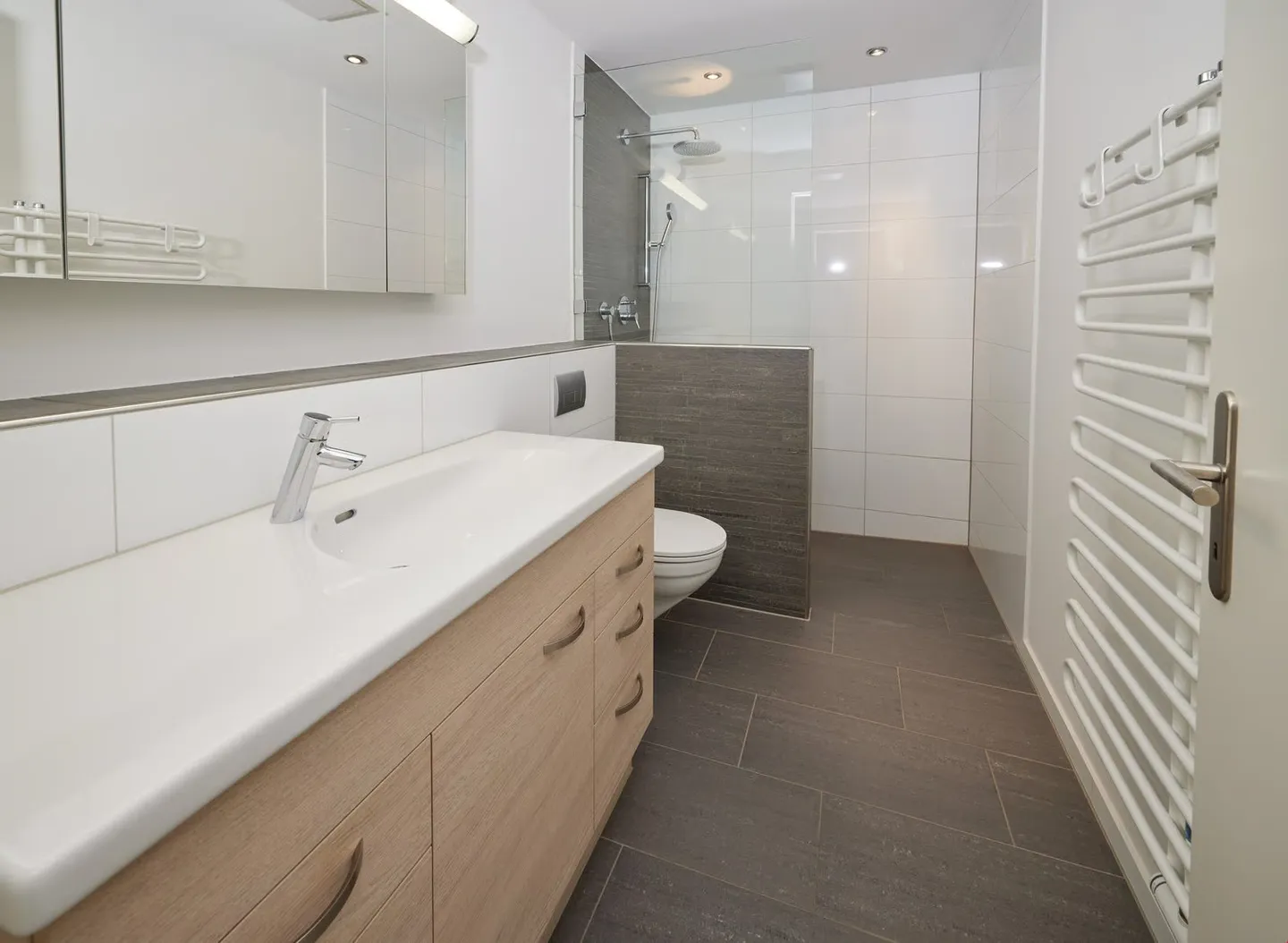 Appartamento 4½ locali, alto standard di costruzione, bella vista - Foto 13 di 17