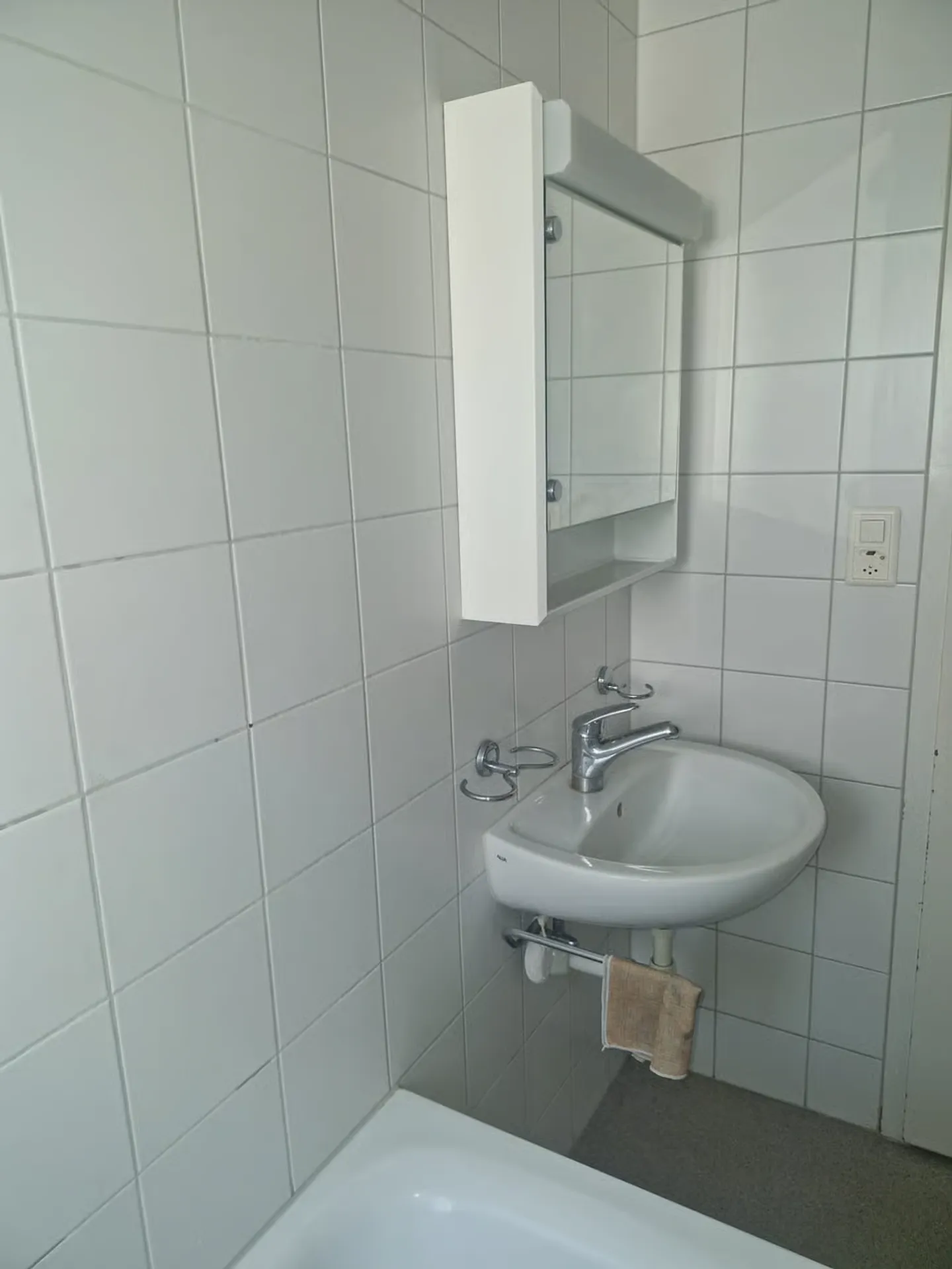 Appartement lumineux de 3,5 pièces au rez-de-chaussée surélevé près de l'Aare - Photo 7 sur 9
