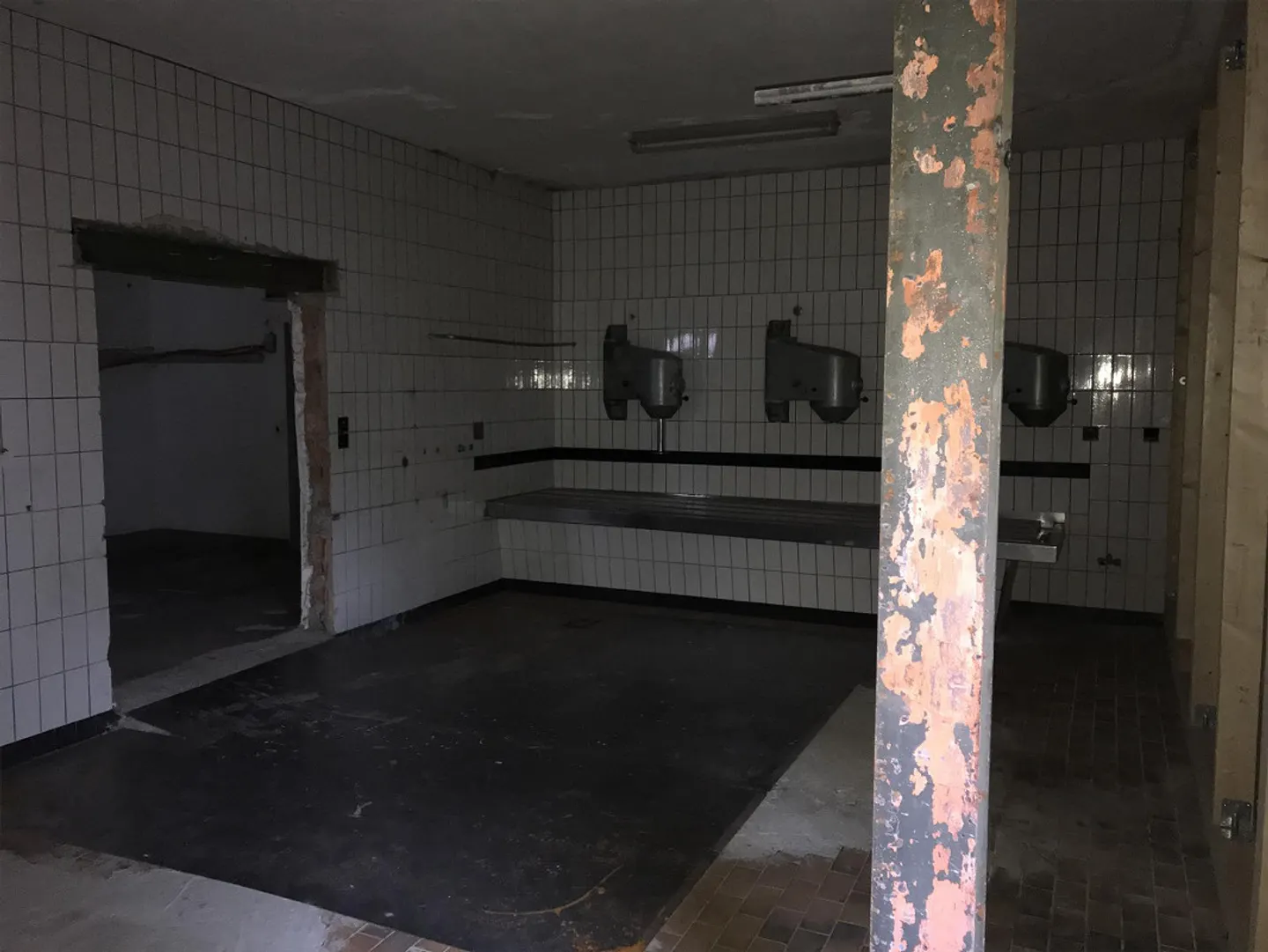 Geräumiger Lagerraum von 85 m2 - Foto 4 von 6