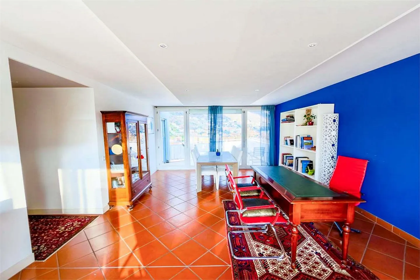 Bright penthouse with double terrace in Vacallo - Photo 1 of 13