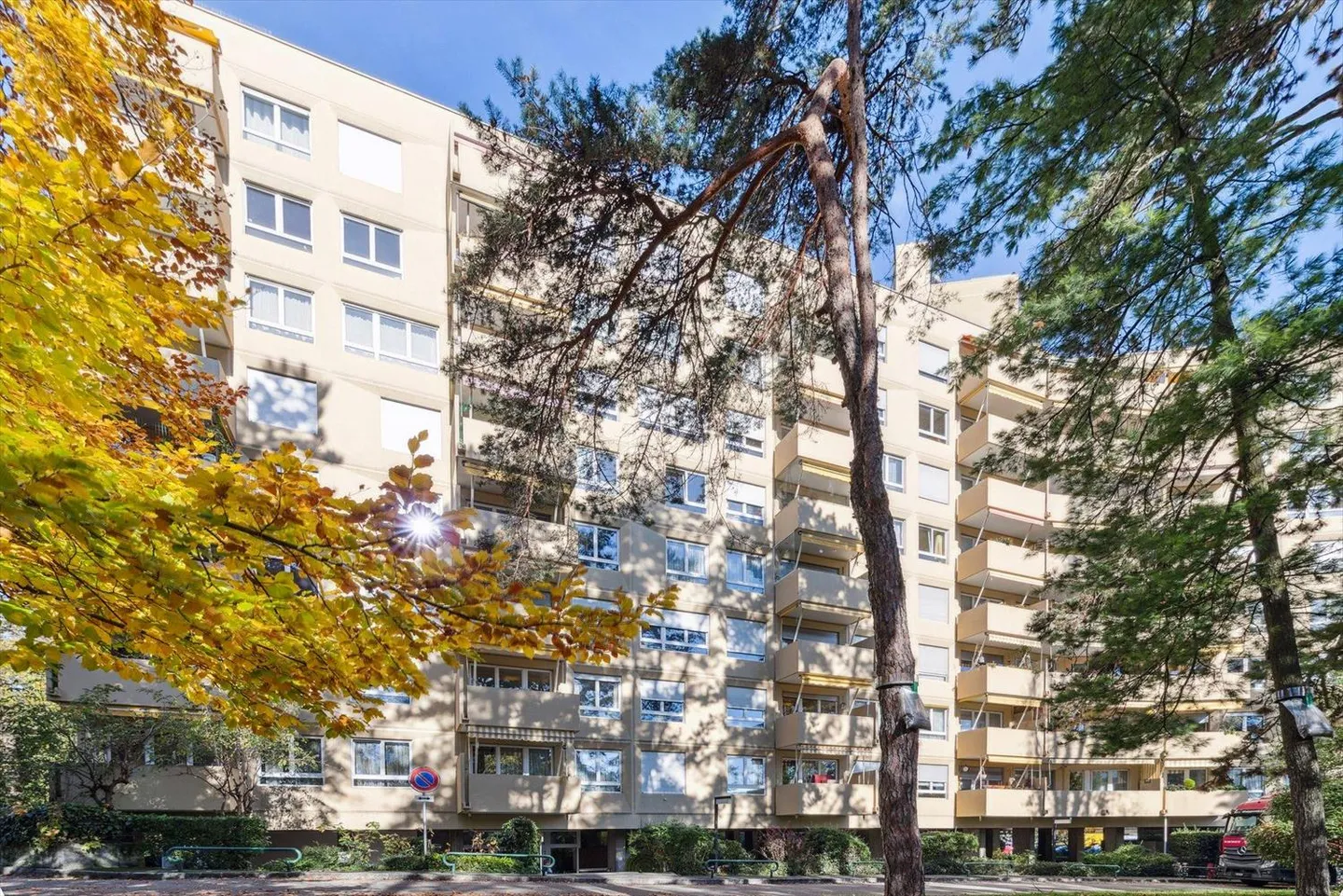 Rare à Thônex / Appartement à rénover au dernier étage - Photo 9 sur 9