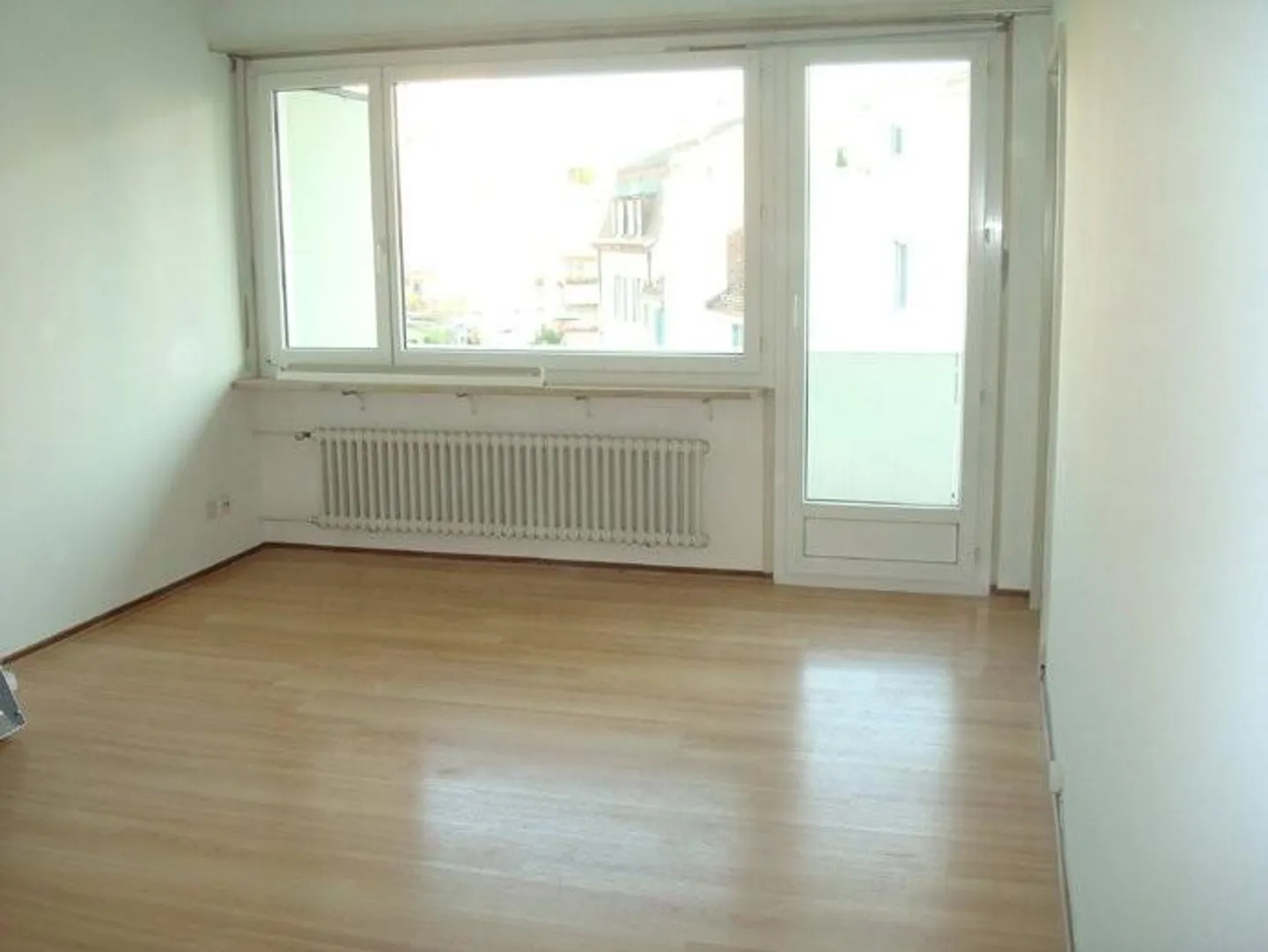 Helles Studio nahe Spalentor - Foto 4 von 5