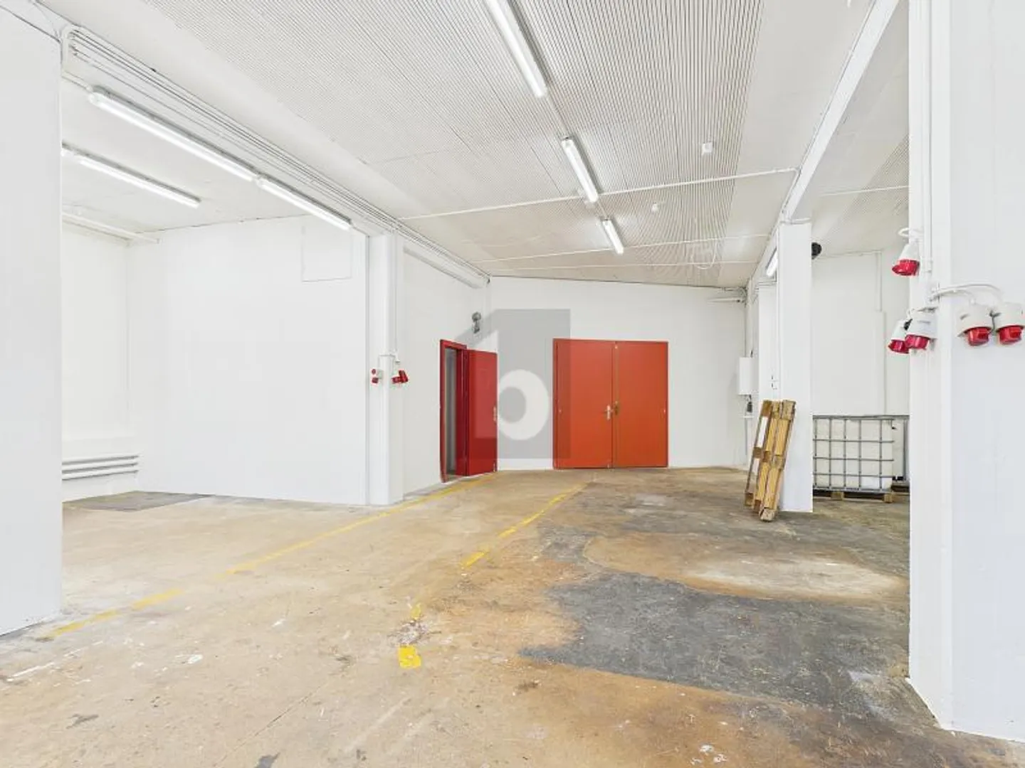 GRANDE AREA INCL. COSTI AGGIUNTIVI - Foto 1 di 6