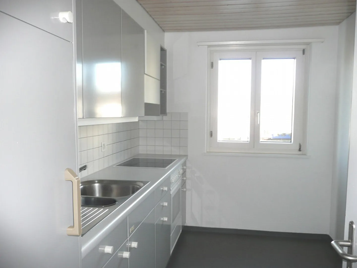 Proprietà ben curata con vista sul verde - Foto 3 di 6