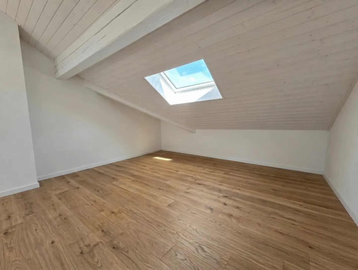 Futur coup de coeur : Triplex 5.5 pièces en fin de rénovation à Chevilly - Photo 5 of 10