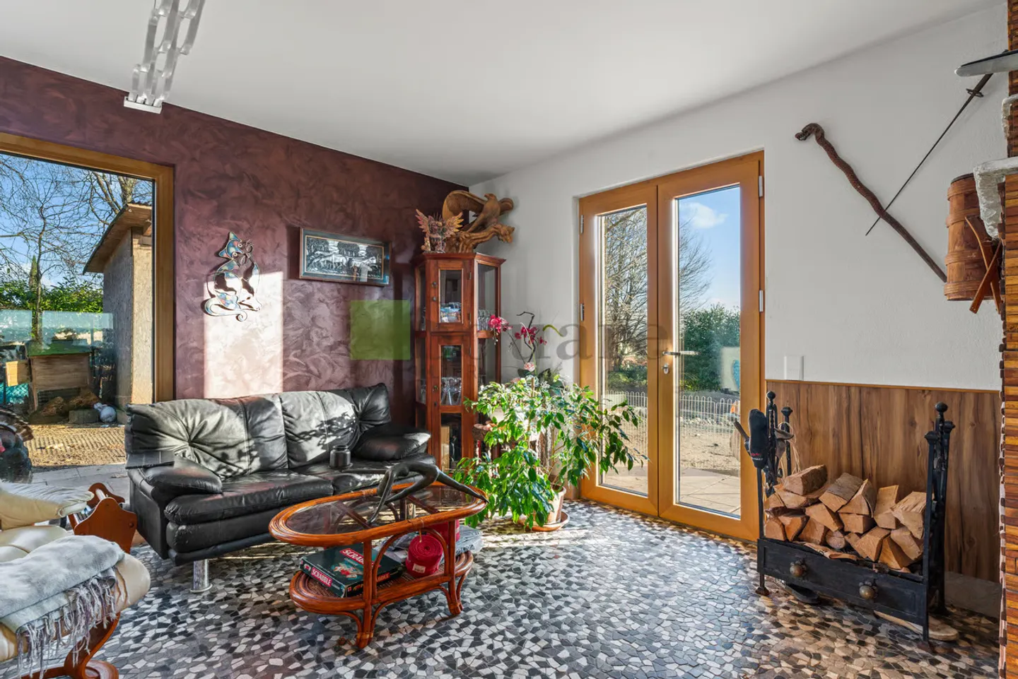 Superb renovated property with outbuildings - Photo 8 of 13